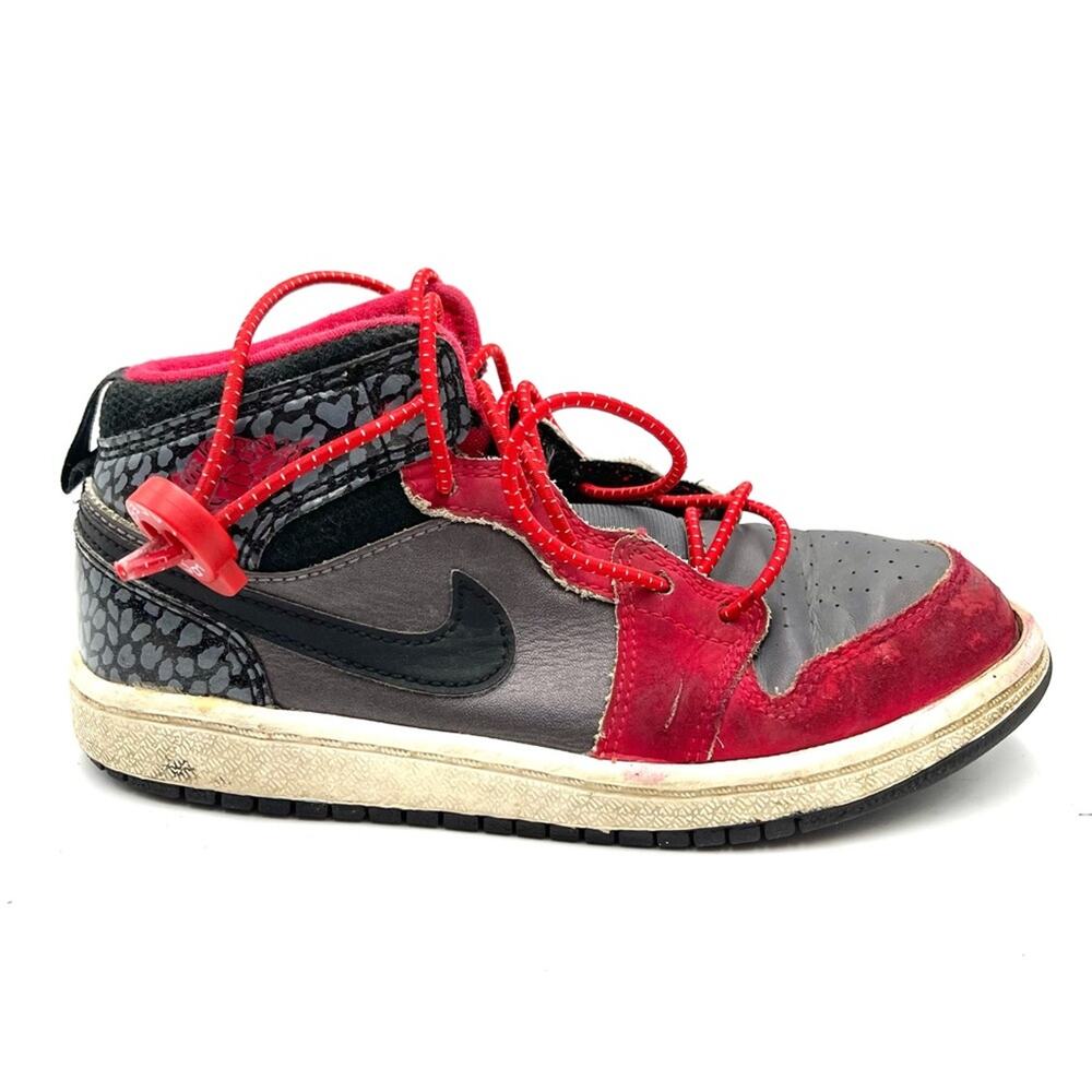 Nike Air Jordan 1 Retro Youth Size 13C Red Gray Sneakers 2013 640737-019